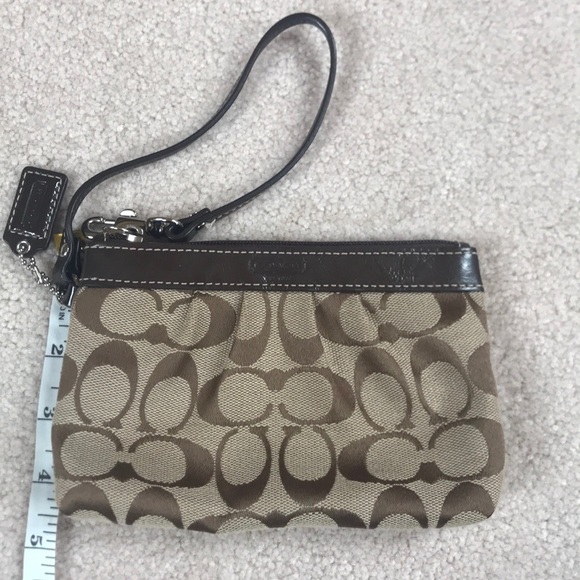 Coach wristlet - Picture 2 of 8